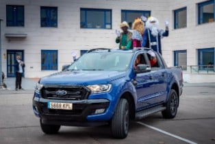 Ford acerca a Los Reyes Magos a la Fundación Bobath